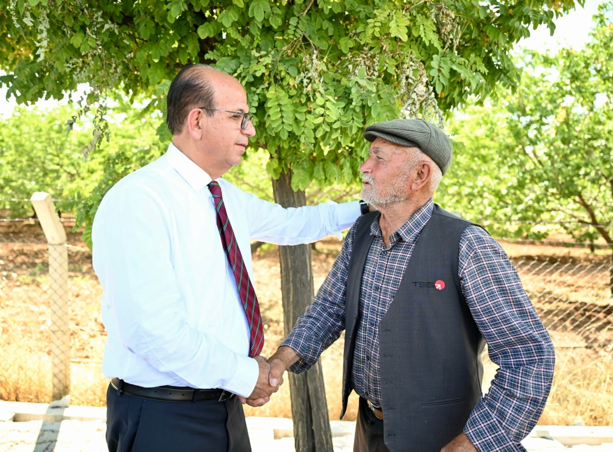 Başkan Geçit, ″Yeşilyurt'un Her Köşesini İhya ve İmar Etmeye Devam Ediyoruz″