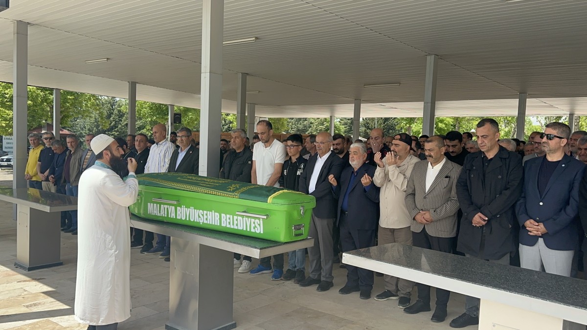 Gazeteci Berkman Dulcan’ın Vefat Eden Babası Son Yolculuğuna Uğurlandı