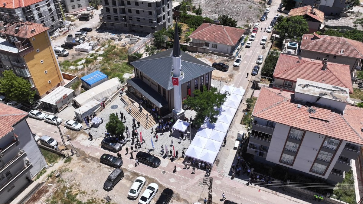 Hacı Hüseyin Kölük Camii Dualarla İbadete Açıldı