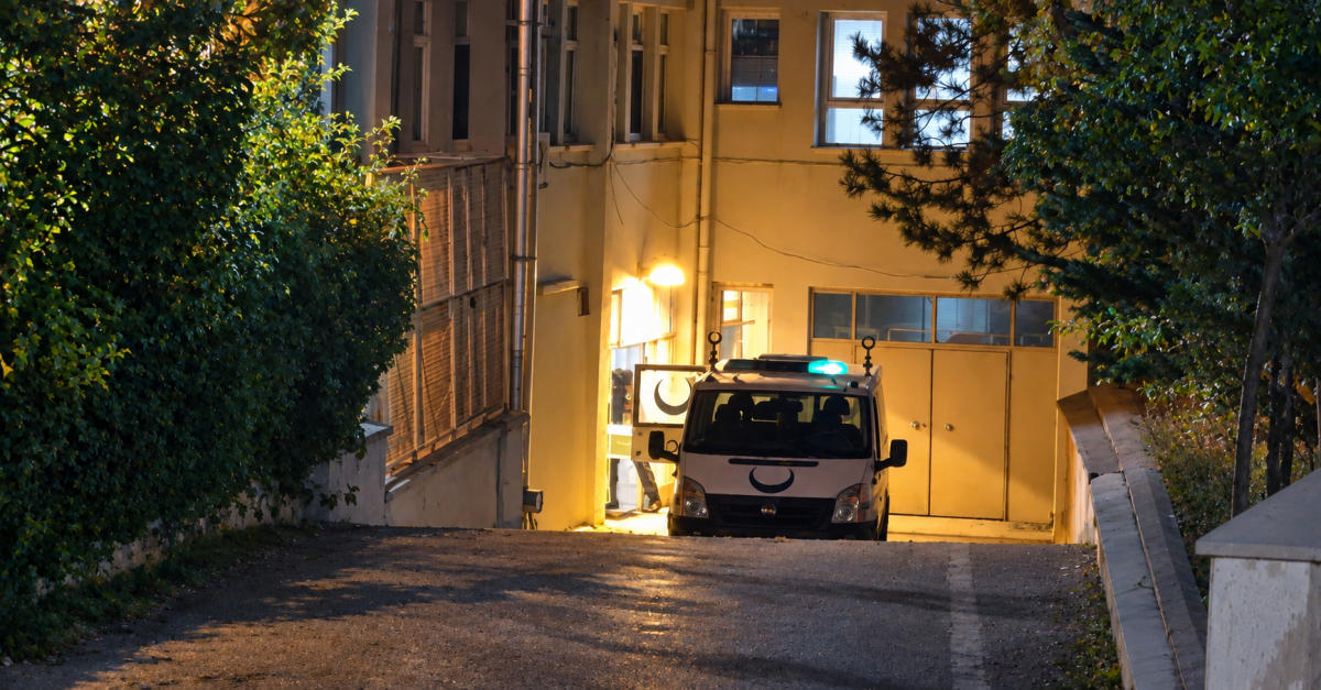 Aile Faciası: Oğlu Tarafından Bıçaklanan Baba Hayatını Kaybetti