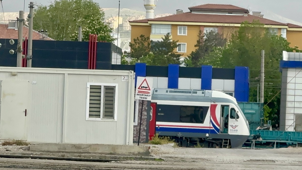 TCDD Taşımacılık Atölyesinde İş Kazası: Bir İşçi Ağır Yaralandı
