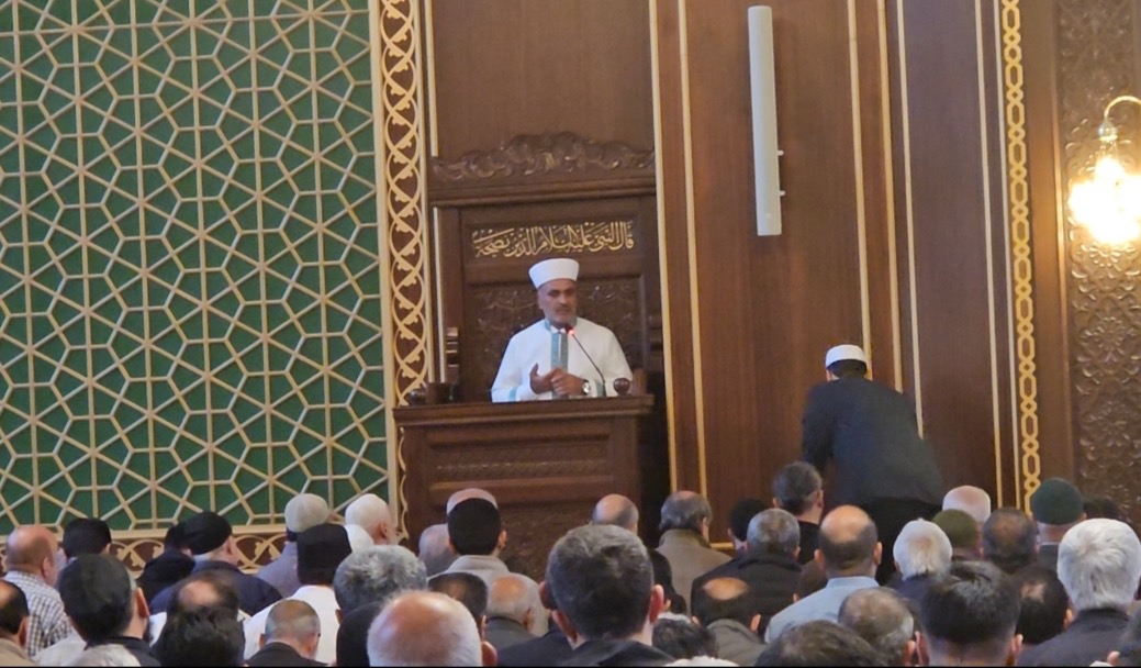  Bayram Namazında Gazze Ve Doğu Türkistan Vurgusu